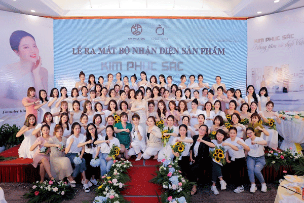 Châu Anh Beauty Spa sở hữu thương hiệu mỹ phẩm cao cấp Kim Phục Sắc